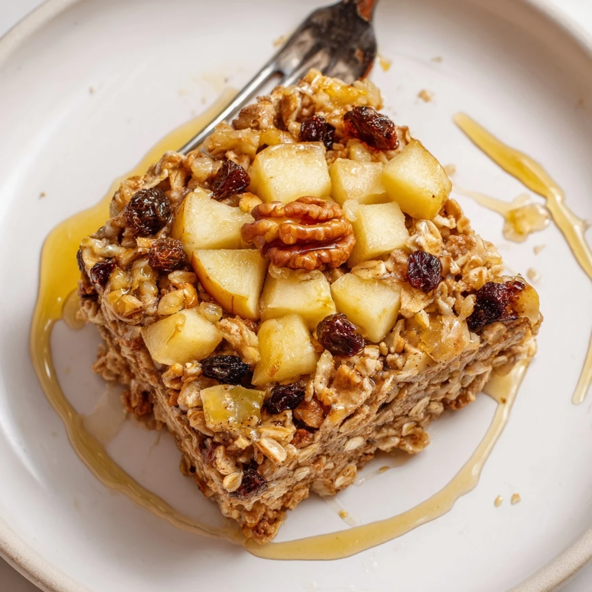 Delicious Apple Cinnamon Oatmeal Bake Recipe For Mornings, aroma of warm apples and spices